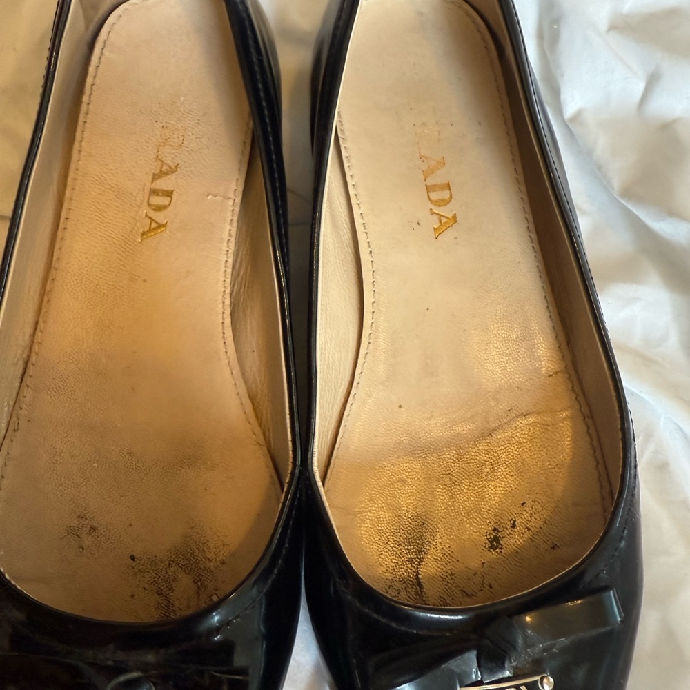 Prada Glossy Black patent leather Women's pointy toe ballet flats Loafers - Picture 7 of 14